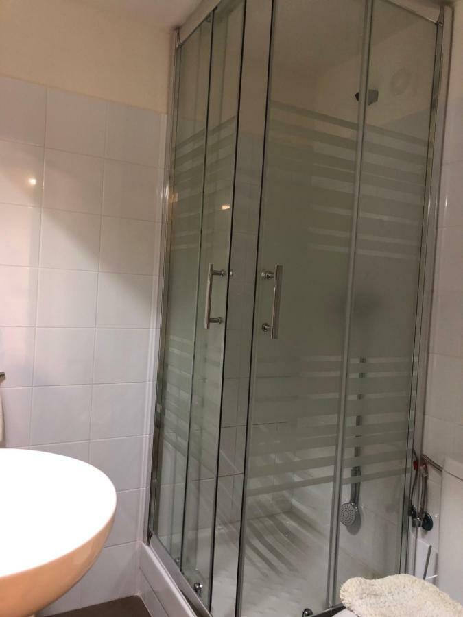 Hostal Di Verena Puigcerdà Extérieur photo
