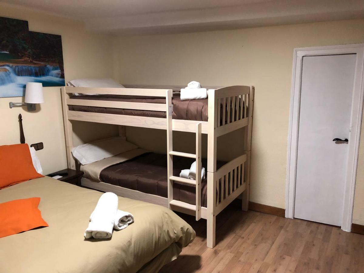 Hostal Di Verena Puigcerdà Extérieur photo