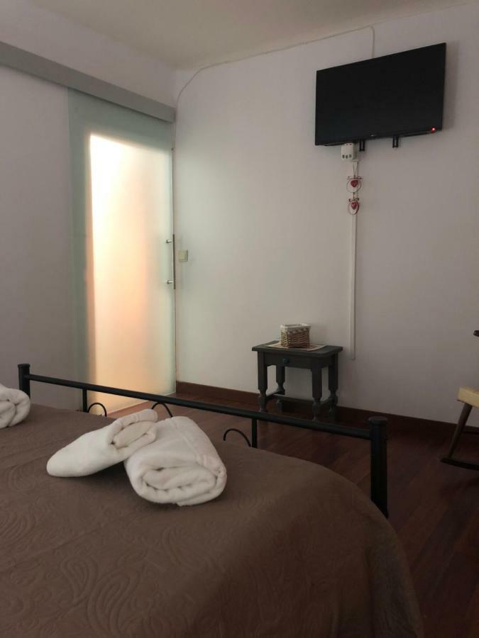 Hostal Di Verena Puigcerdà Extérieur photo